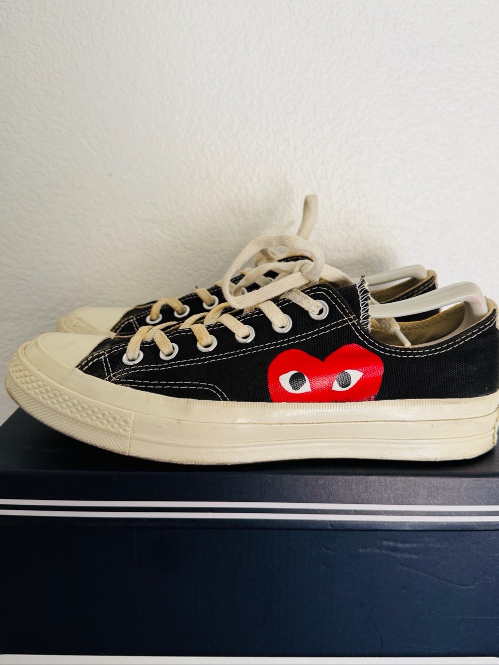 Comme des Garcons PLAY Black Canvas Sneakers with Red Heart. Men’Size 7/Women’s9